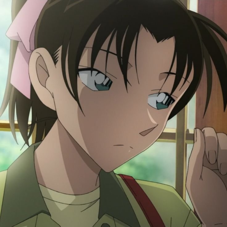 Kazuha Toyama - Heiji's childhood friend and martial artist